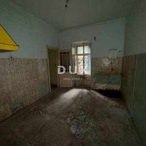 BAKAR – stan u austrougarskoj vili 50 m od mora s potencijalom