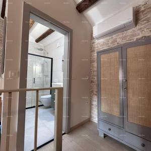 Bale – potpuno renovirana kamena kuća u centru, 116 m²