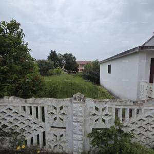 Barbariga! GRAĐEVINSKO ZEMLJIŠTE SA Garažom  s Uporabnom dozvolom!