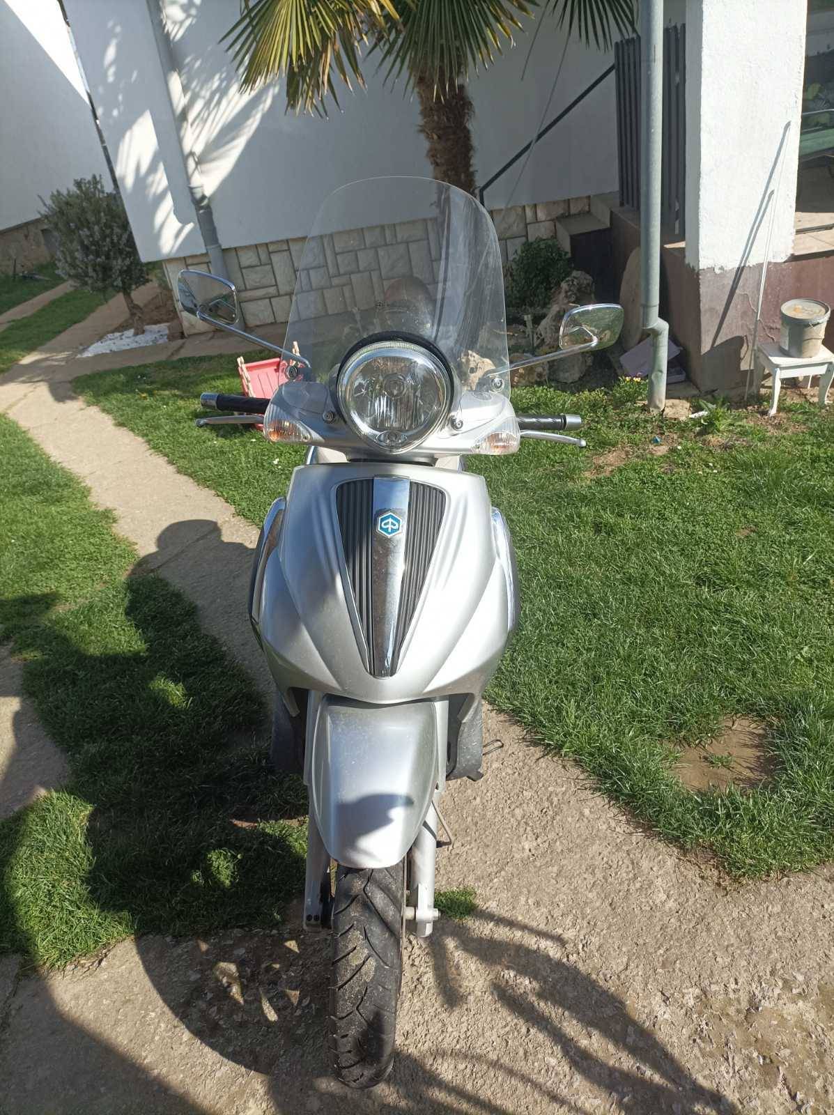 Beverly 250 ie