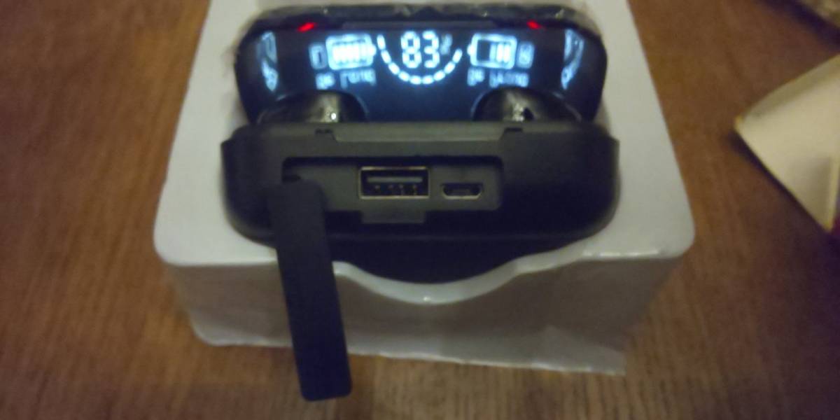 Bluetooth 5.3 bežične slušalice LED zaslon 2200Mah powerbank