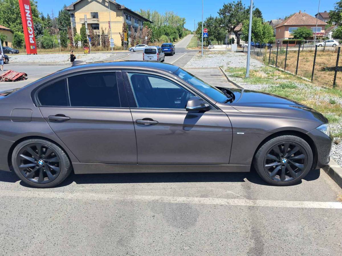 BMW 318 d