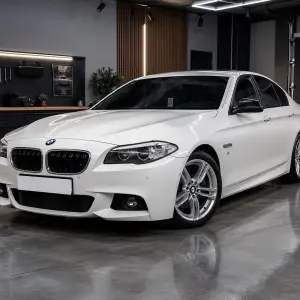 BMW 525D LCI REDIZAJN XDRIVE 218 KS REG GOD DANA M PAKET-HEAD UP-360KA