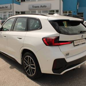 BMW X1 xDrive 23i M-paket AUTOMATIK *HEAD UP,LED,NAVIGACIJA,KAMERA*
