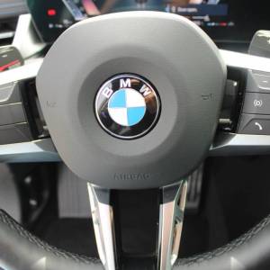 BMW X1 xDrive 23i M-paket AUTOMATIK *HEAD UP,LED,NAVIGACIJA,KAMERA*