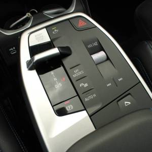BMW X1 xDrive 23i M-paket AUTOMATIK *HEAD UP,LED,NAVIGACIJA,KAMERA*