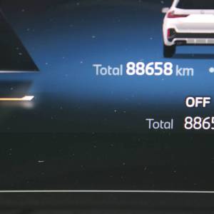 BMW X1 xDrive 23i M-paket AUTOMATIK *HEAD UP,LED,NAVIGACIJA,KAMERA*