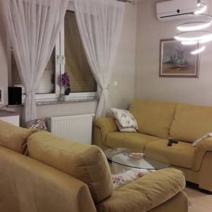 Borongaj, 3-sobni stan s vanjskim parkirnim mjestom, 64m2