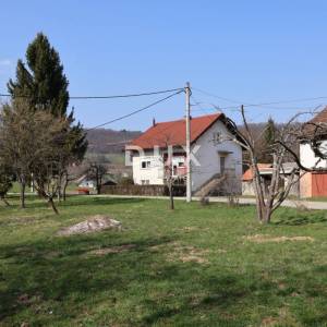 BOSILJEVO, JANČANI - Prodaja kuće uz rijeku Kupu