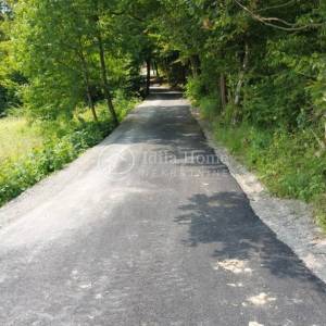 BREZOVICA/11.000 m², KUĆA S UPORABNOM I POTOK UZ PARCELU