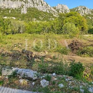 BRIBIR, građevisnki teren sa pogledom na more