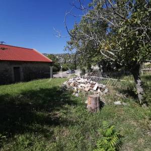Bribir, kuća s okućnicom