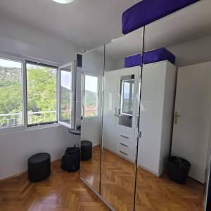 Bribir, kuća sa dva stana 