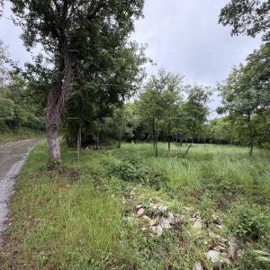 Buje – građevinsko zemljište 1.086 m² s pogledom na more