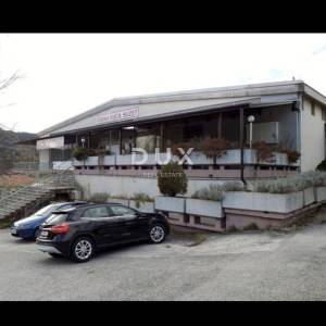 BUZET, CENTAR - Poslovni objekt u centru + veliki parking
