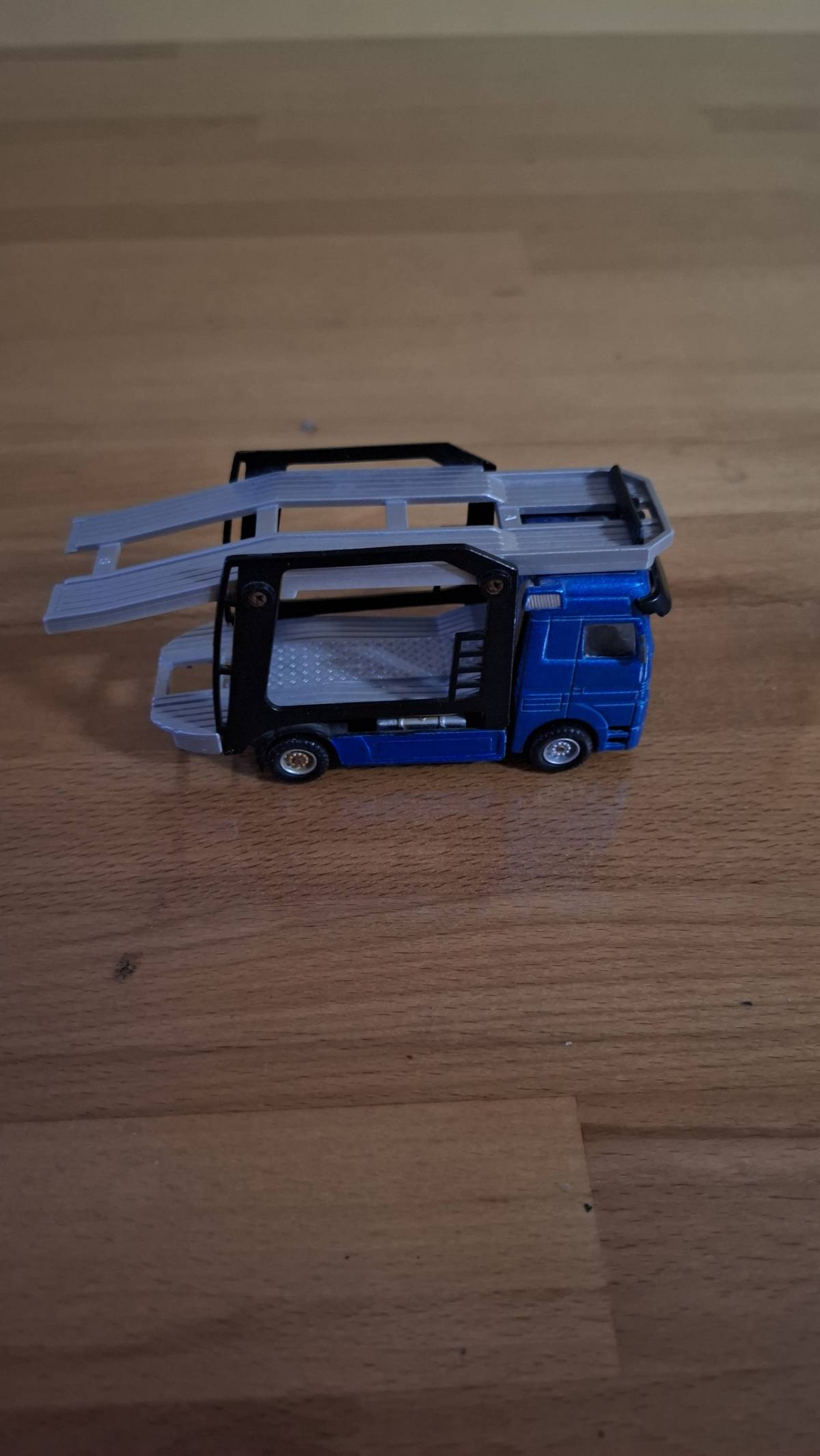 Car transporter