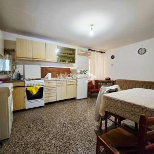 Centar, 49m2, 2-soban stan za adaptaciju