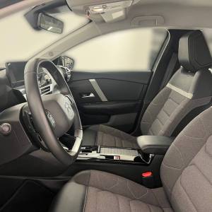 Citroën C4 1.2 FEEL PURETECH 130 EAT8 - 3 godine jamstva