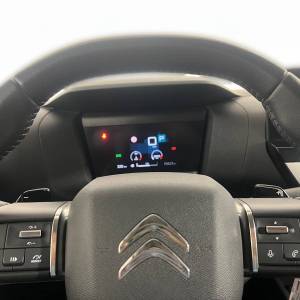 Citroën C4 1.2 FEEL PURETECH 130 EAT8 - 3 godine jamstva