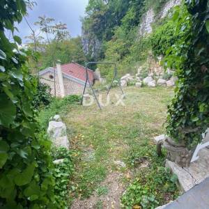 CRIKVENICA, BELGRAD - kamena kuća s pogledom na more + dvorište!!! PRILIKA!!!