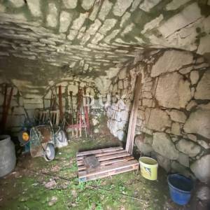 CRIKVENICA, BELGRAD - kamena kuća s pogledom na more + dvorište!!! PRILIKA!!!