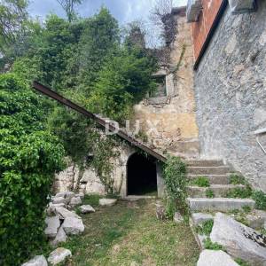 CRIKVENICA, BELGRAD - kamena kuća s pogledom na more + dvorište!!! PRILIKA!!!