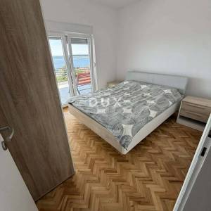CRIKVENICA, DRAMALJ - 2S+DB s okućnicom i parkirnim mjestom