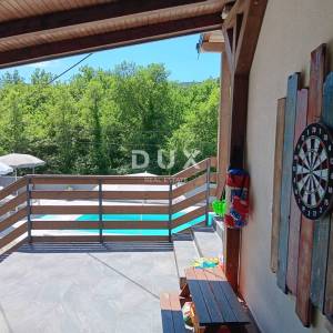 CRIKVENICA, GRIŽANE - Elegantna vila s grijanim bazenom i gostinjskom kućicom nadomak Crikvenice