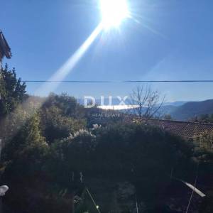 CRIKVENICA, GRIŽANE - samostojeća kuća s pogledom na more + dvorište! PRILIKA!