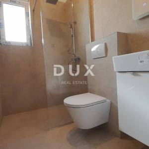 CRIKVENICA, JADRANOVO - luksuzna dvojna kuća s bazenom, 134m2