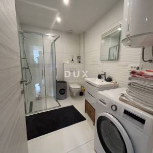 CRIKVENICA - Penthouse s bazenom, 100 m² terase i panoramskim pogledom na more