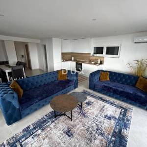 CRIKVENICA - Penthouse s bazenom, 100 m² terase i panoramskim pogledom na more