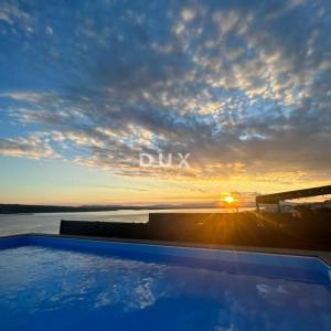 CRIKVENICA - Penthouse s bazenom, 100 m² terase i panoramskim pogledom na more