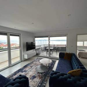 CRIKVENICA - Penthouse s bazenom, 100 m² terase i panoramskim pogledom na more