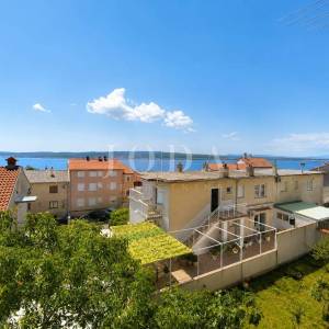 Crikvenica-prostrani stan u centru 