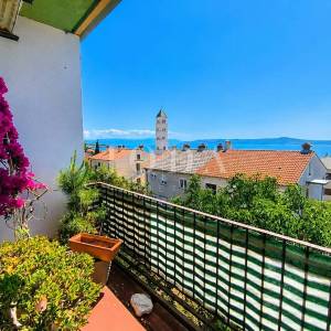 Crikvenica-prostrani stan u centru 