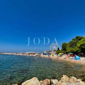 Crikvenica-prostrani stan u blizini mora