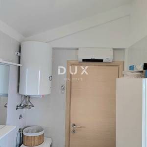 CRIKVENICA - Prvi red do mora, moderno uređen apartman u srcu Crikvenice