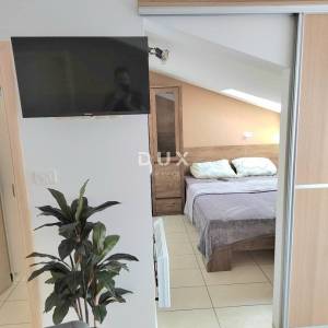 CRIKVENICA - Prvi red do mora, moderno uređen apartman u srcu Crikvenice
