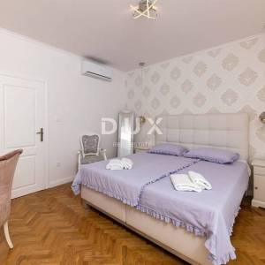 CRIKVENICA - samostojeća kuća u širem centru Crikvenice s pogledom na more