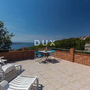 CRIKVENICA - samostojeća kuća s pogledom na more