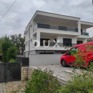 CRIKVENICA - samostojeća kuća na dvije etaže