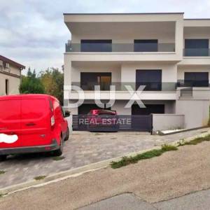 CRIKVENICA - samostojeća kuća na dvije etaže