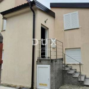CRIKVENICA, SELCE - 2S+DB s parkingom i bazenom