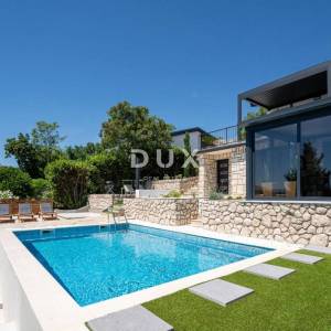 CRIKVENICA, SELCE - Ekskluzivna vila s bazenom na top lokaciji u Selcu – 200 m od mora