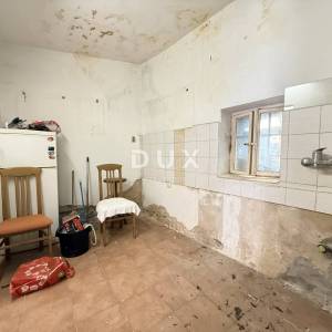 CRIKVENICA, SELCE - kuća na vrhunskoj lokaciji 50m od mora