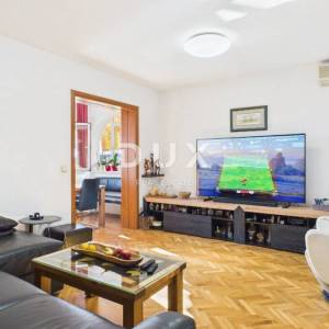 CRIKVENICA, SELCE - Sunčan stan s balkonom i panoramskim pogledom na more 