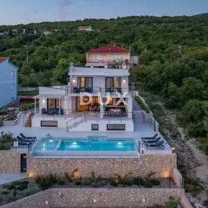 CRIKVENICA, ŠMRIKA - Luksuzna vila s bazenom i predivnim pogledom na more
