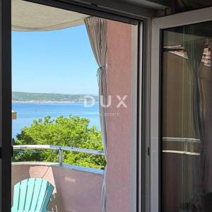 CRIKVENICA - stan 87 m2, 2S+DB, UDALJEN SAMO 50 METARA OD PLAŽE! PRILIKA! HITNA PRODAJA!