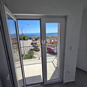 CRIKVENICA - stan od 37 m2 s pogledom na more